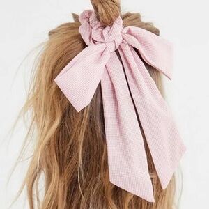 UO Pink Checkerboard Plaid Gingham Bow Tie Scrunchie Hair Tie